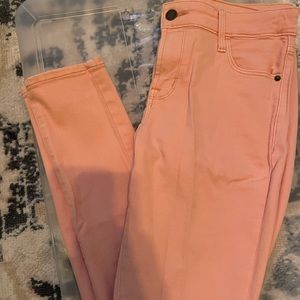 Light pink - mid rise - ankle length